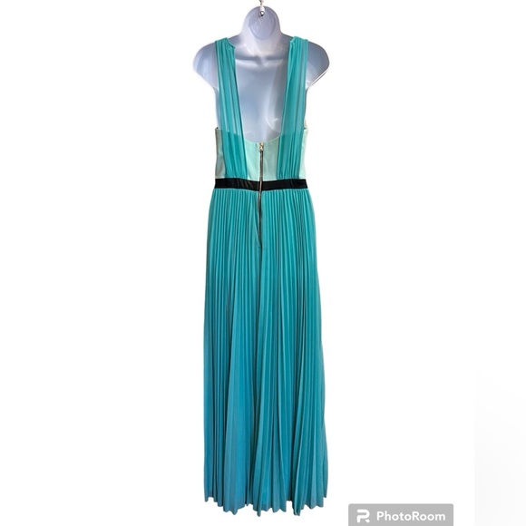 ABS mint green dress with pleats size 4 - Picture 2 of 3